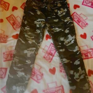 VIP Camouflage Patterned Pants